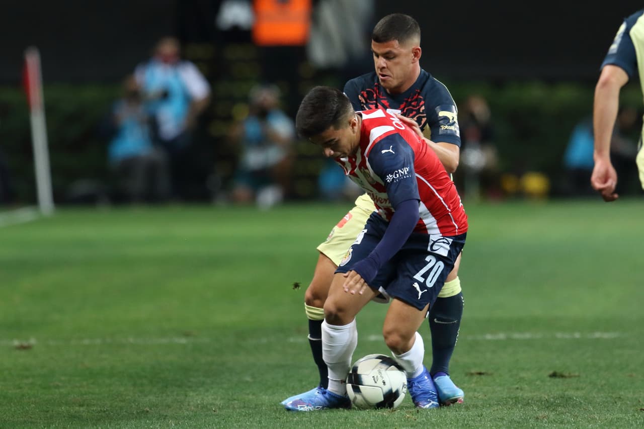 El Guadalajara y las Águilas brindaron un duelo poco espectacular en el Estadio Akron, aunque los locales tuvieron mejores oportunidades para marcar.