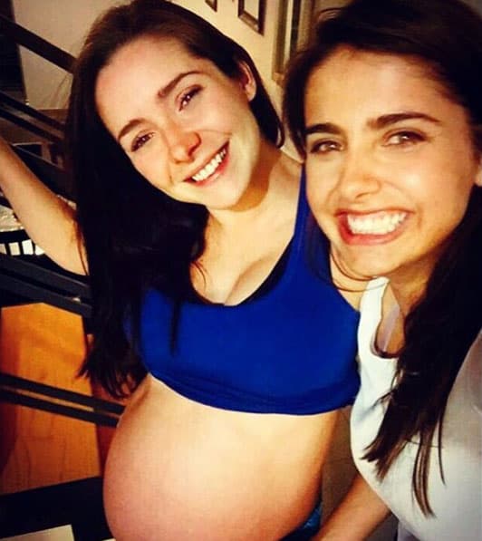 La actriz y sus mejores amigas, como Michelle Renaud, ya comenzaron la cuenta regresiva: "Love u @michellerenaud #37weeks #yacasi #tíafeliz #contandolosdías #Diego".