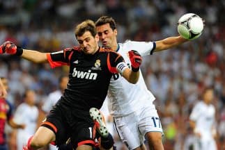 Arbeloa no saludó a Iker Casillas previo al juego de la Supercopa