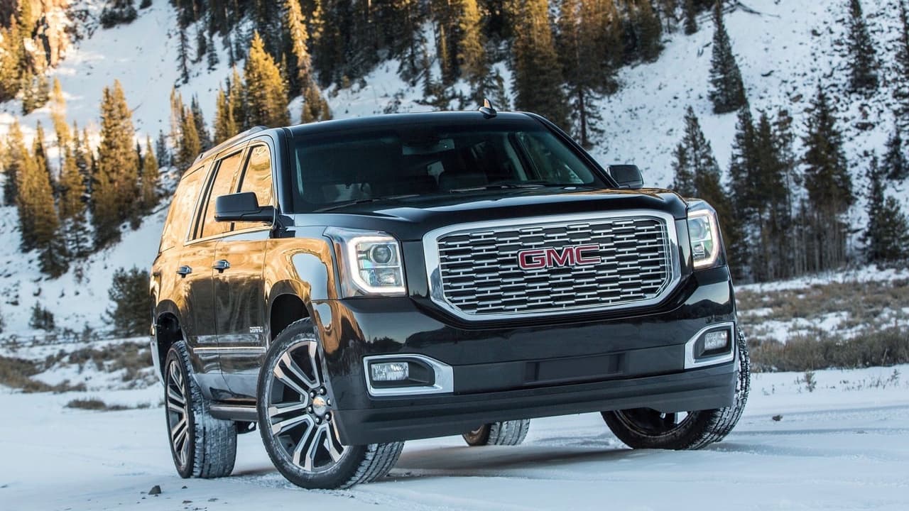 <h3 class="cms-h3-H3">25. GMC (37 puntos)</h3>
<br>Según Consumer Reports con excepción de la SUV 
<b>GMC Acadia </b>y de la pickup 
<b>GMC</b> 
<b>Sierra 2500</b>, los modelos de GMC tuvieron una confiabilidad promedio o sobre el promedio. Sin embargo problemas con el sistema de info-entretenimiento y equipos eléctricos en la Acadia afectaron la confiabilidad total de la marca. GMC subió un puesto respecto al raking del año anterior.
<br>Modelo más confiable: 
<b>GMC Yukon</b>
<br>Modelo menos confiable: 
<b>GMC Sierra 2500 HD</b>
