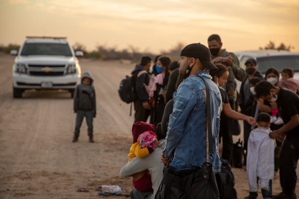 Detenciones en la frontera con México aumentaron 10% en abril