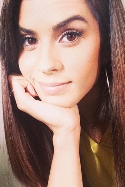 También Vanessa nos regala imágenes de sus tiempos libres, en espera de que la lluvia le permita salir de su casa.