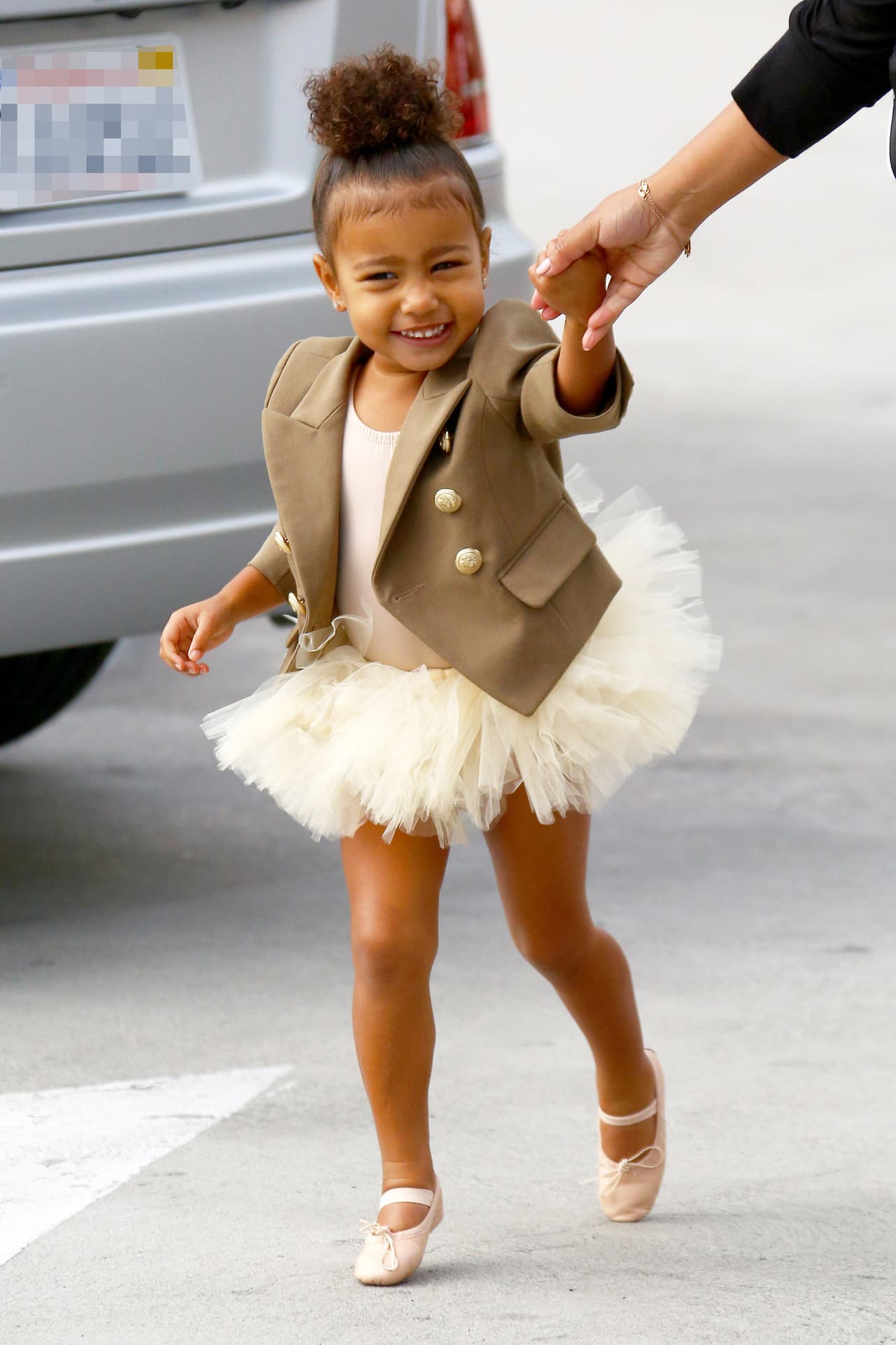 'North dijo 'mi nombre es Saint!', ella quiere que su nombre ahora sea Saint también, es adorable.' finalizó la Kardashian.