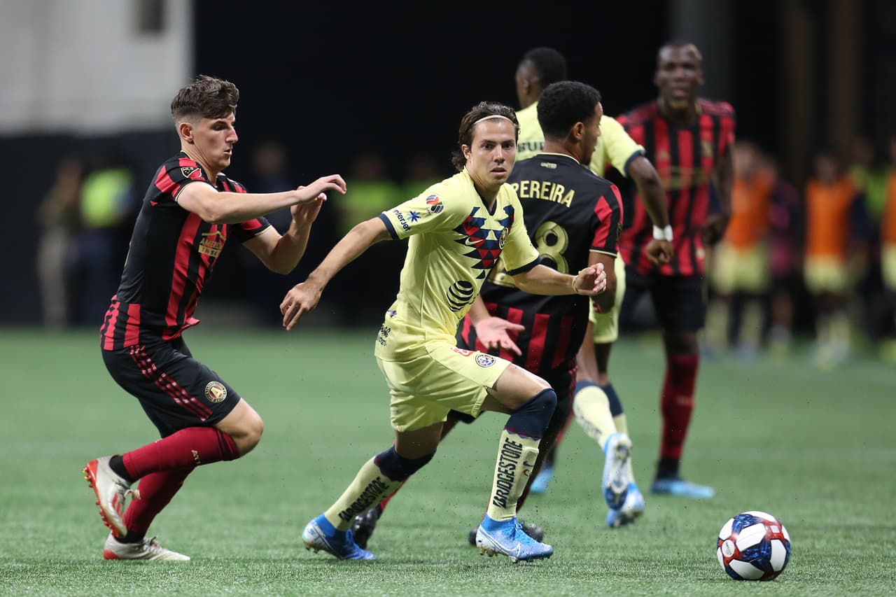 América sufrió la expulsión de Bruno Valdez y un penal infantil de Guido Rodríguez en contra.