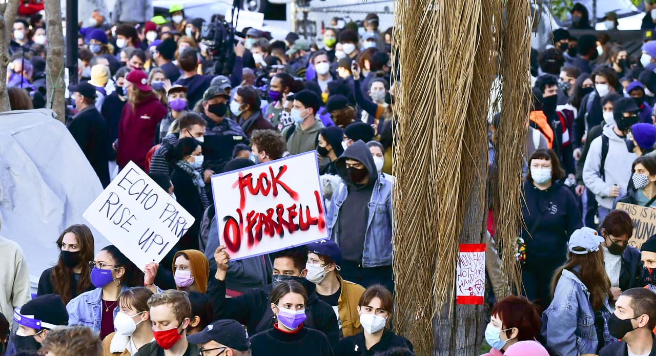 El repesentante de prensa de la oficina de O'Farrell, dijo que
<b>todavía no hay una fecha clara sobre el cierre del parque. "Solo que se les está advirtiendo que sí se va a cerrar muy pronto"</b>, aseguró Juan Fregoso portavoz de la oficina de O'Farrell, y agregó que "si alguien no quiere andar en un hotel, o no quiere andar en un shelter como dicen, estamos explorando otros servicios".