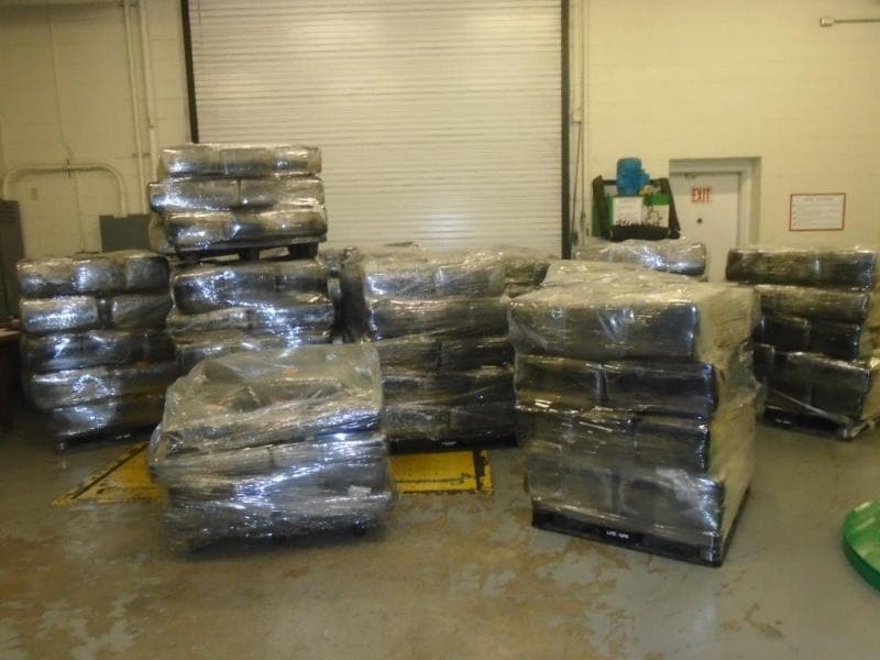Inspectores aduanales en Laredo, Texas, detectaron casi 9,000 libras de marihuana (4 toneladas) que se ocultaban dentro de un camión de carga que cruzaba por el World Trade Bridge el 20 de enero de 2017.