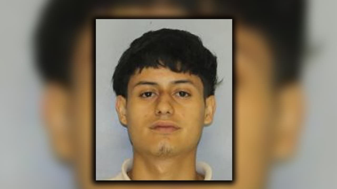 Las autoridades obtuvieron órdenes judiciales acusando a Carlos López en el incidente Gilleland Circle en Peachtree Corners. Entre sus cargos se encuentran la entrada ilegal a la computadora y el robo por apropiación. Las autoridades dijeron que Carlos López, quien es sobrino de Michael López, eliminó un programa de una computadora que había sido robada durante el incidente. Carlos López fue detenido en su casa el 9 de junio.