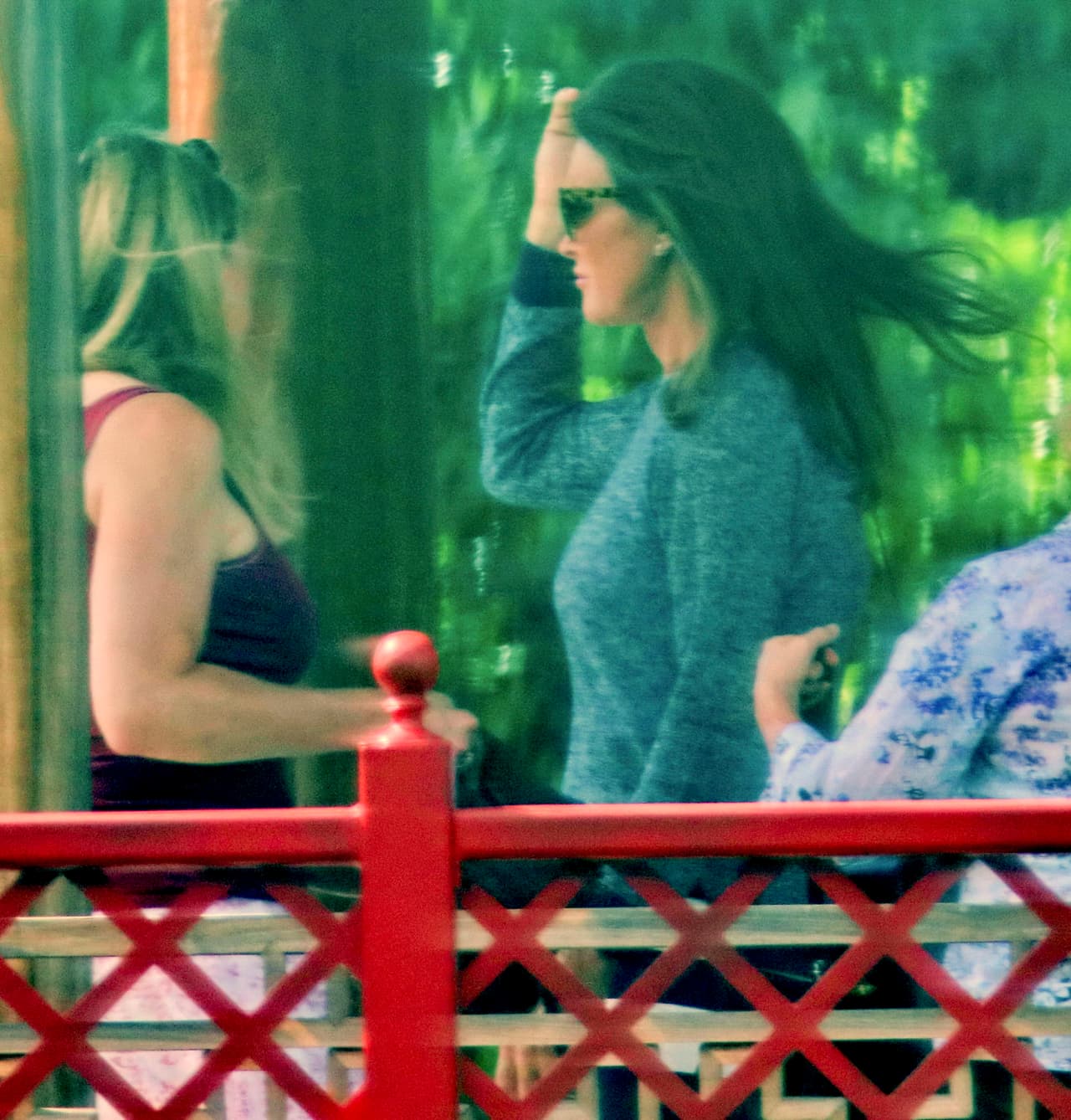 Después de un rato, emprendieron su camino de vuelta.