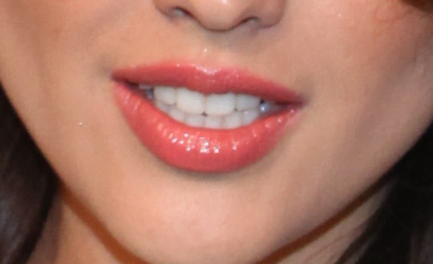 Ella es orgullosamente mexicana, y además de cantar también actúa. Dicen que es como un sueño hecho realidad, ¿sabes de quién se trata?