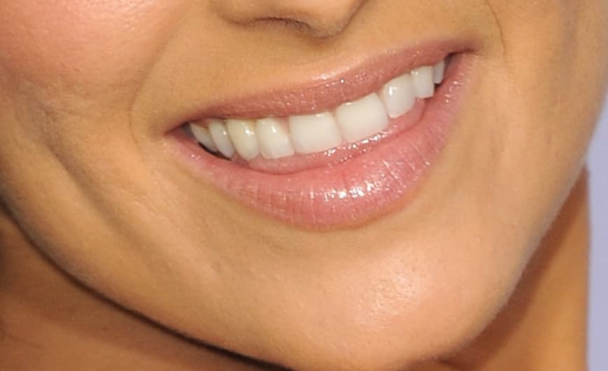 Te presentamos la boquita sexy de otra famosa cantante que nos atrapó con su belleza en Latin GRAMMY. ¿Quieres saber de quién se trata?