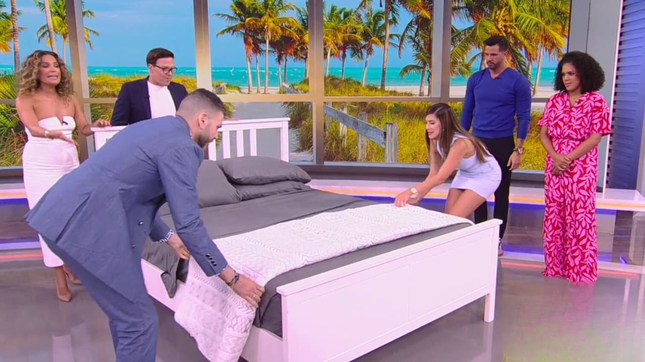 Jomari y Francisca comparten sus trucos para tender la cama en un dos por tres