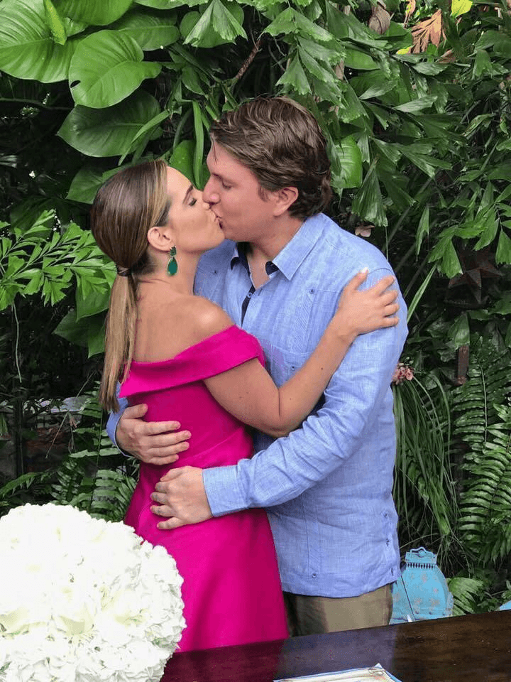 El amor entre ellos sigue creciendo y ahora lo disfrutan con su bebé Diego.