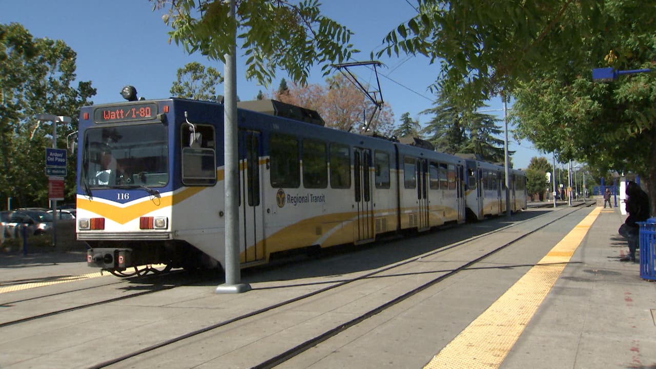 La agencia expandió las horas de servicio de 6:30 am a 7:30 pm de lunes a viernes, y de 7:00 am a 4 pm los fines de semana.