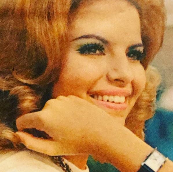 Su mayor ejemplo a seguir es su mamá, la actriz Carmen Julia Álvarez: "Ella me enseñó tantas cosas, como la responsabilidad que uno debe tener consigo mismo, con tu compañero, a asumir las consecuencias.