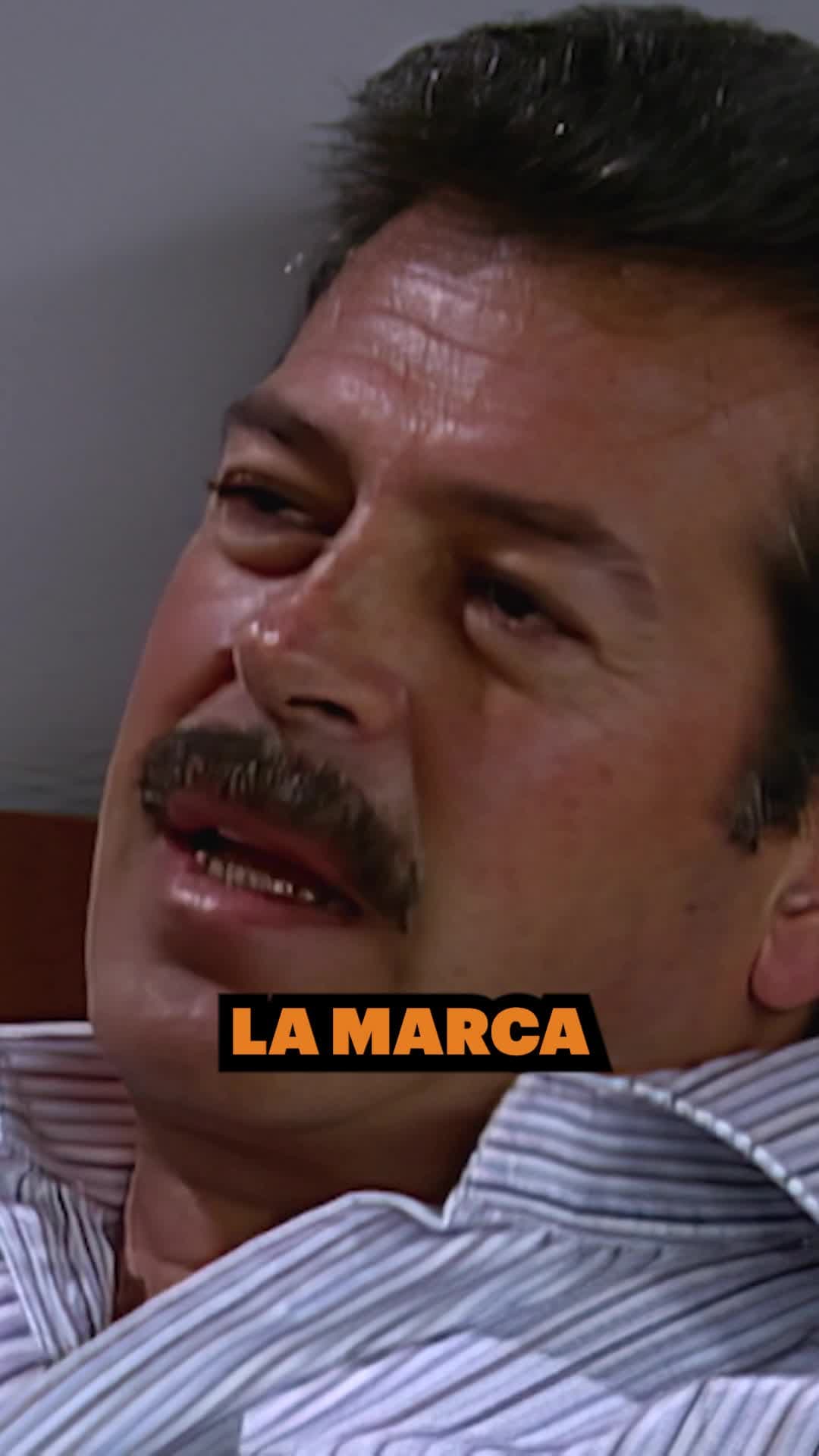 Ramón le pide a Rebeca que se vista de manera decente