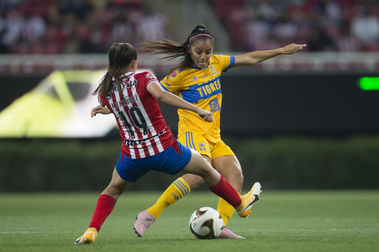Tigres logró un frenético triunfo ante Chivas para llevarse un gol de ventaja en la Final de Ida de la Liga MX Femenil.