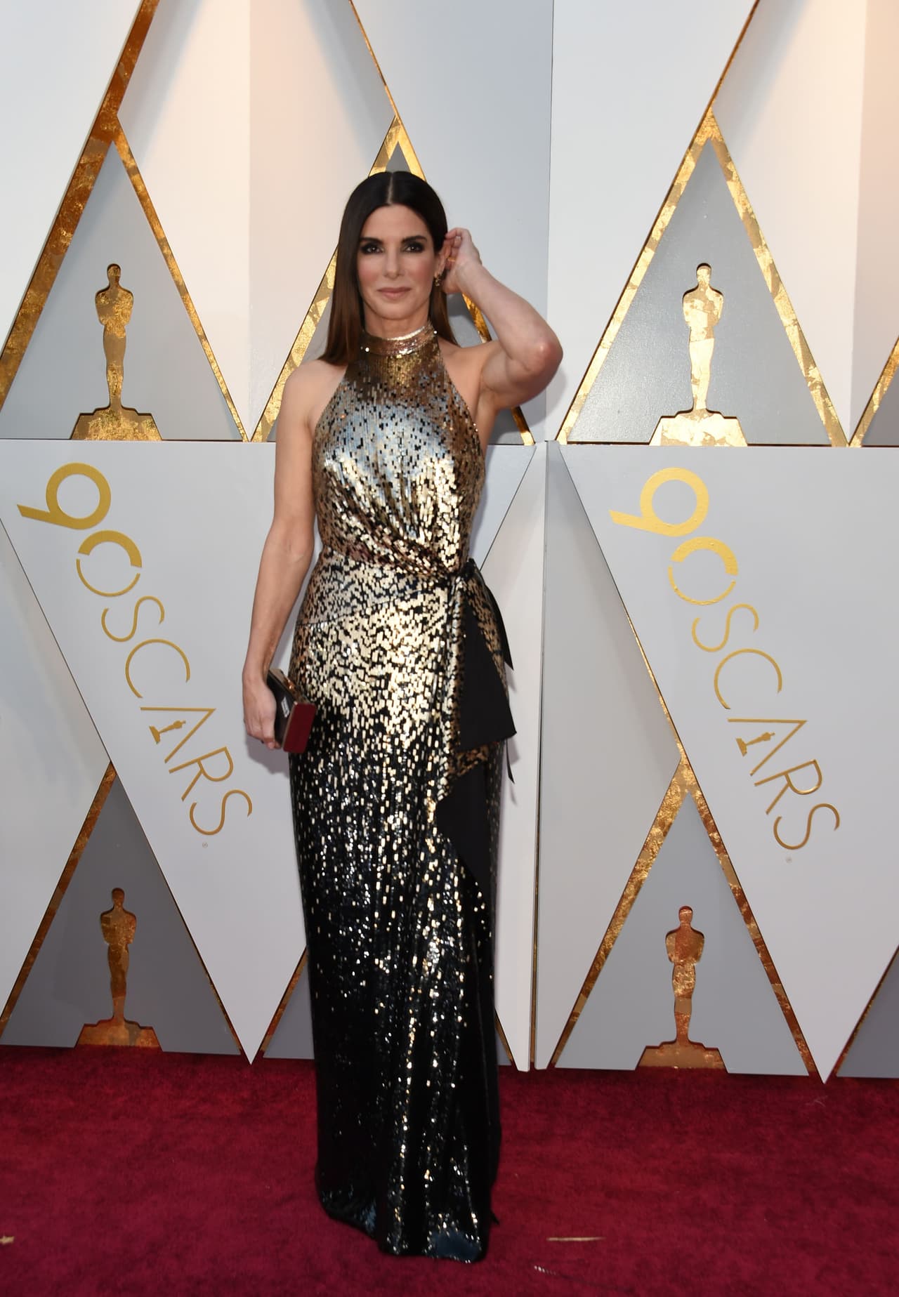 Sandra Bullock, guapísima en este modelo de la casa Louis Vuitton.