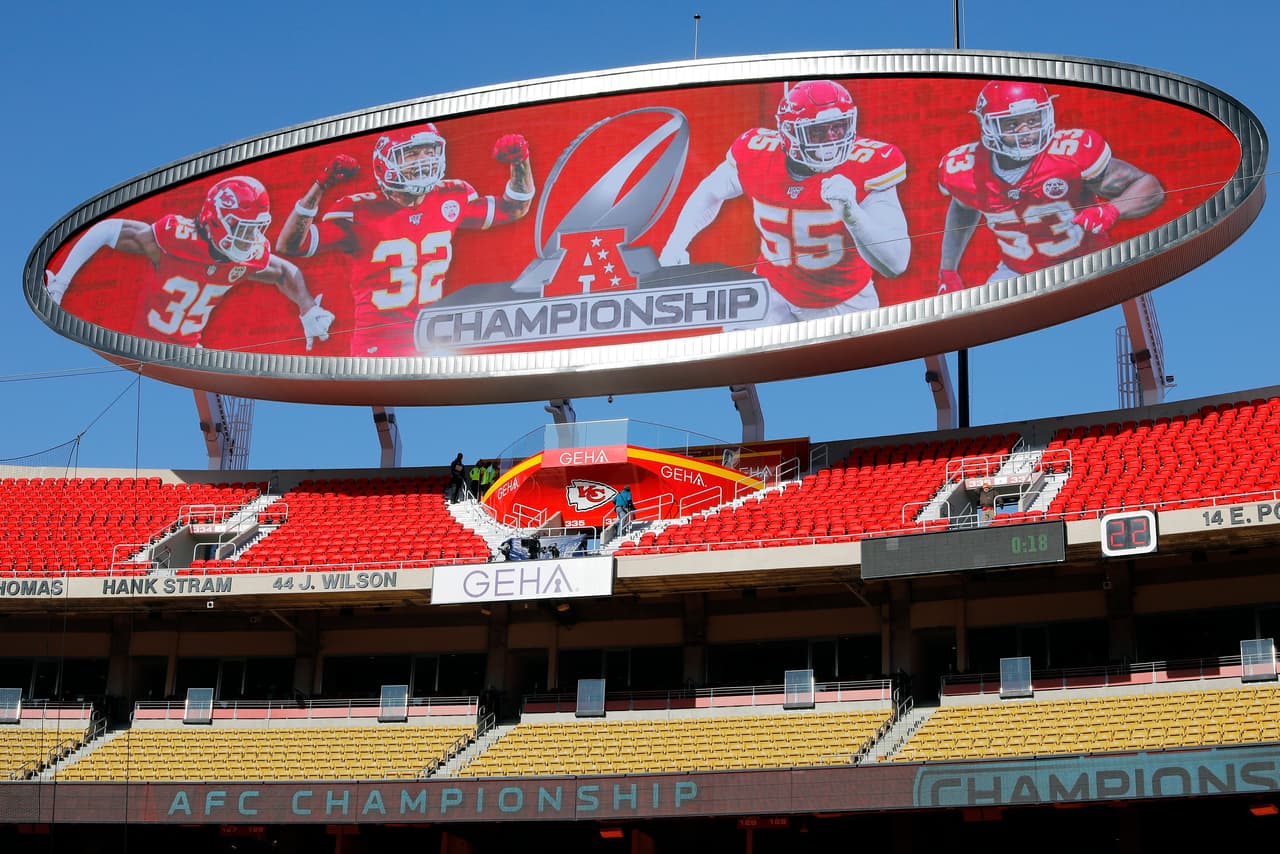 Patrick Mahomes lanzó 3 touchdowns y guía a los Chiefs a su tercer Super Bowl en la historia de la NFL.