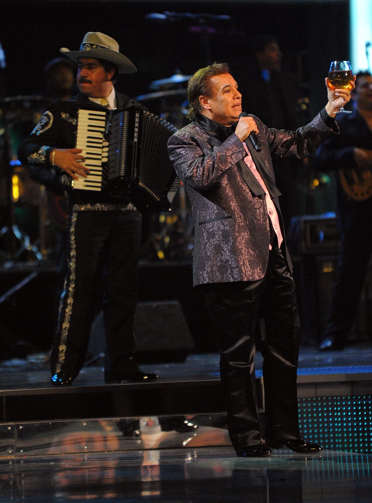 Datos extra oficiales dicen que Juanga estrenó su jet privado el pasado mes de septiembre en un vuelo a Los Angeles.