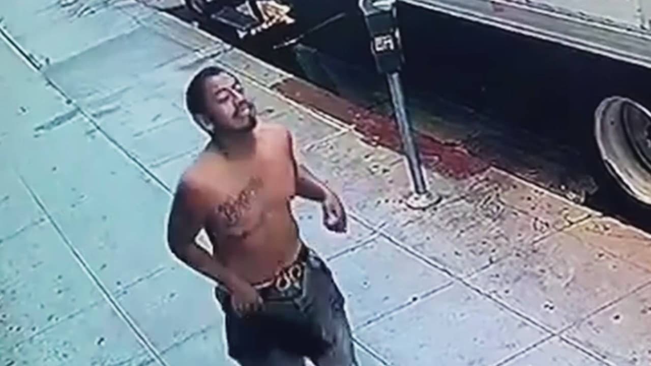 Ofrecen $25,000 de recompensa por información de hombre que atropelló a una mujer con un vehículo robado en Los Ángeles