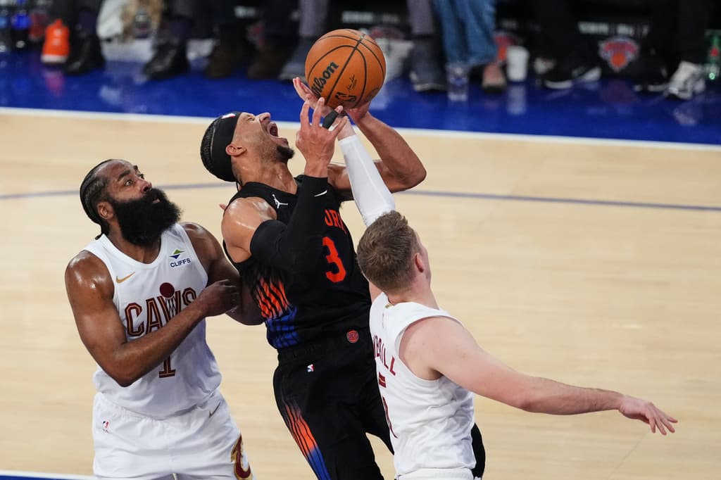 Knicks aplastan a Cavaliers 109-93 y toman ventaja 2-0 en la serie del Este