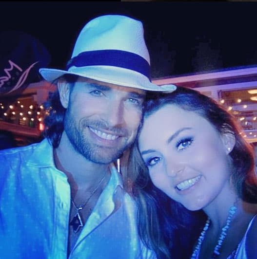 <a href="http://www.univision.com/shows/despierta-america/sebastian-rulli-y-angelique-boyer-cumplen-tres-anos-de-novios-y-siguen-mas-enamorados-que-nunca-video"><b>Angelique Boyer</b> <b>y Sebastián Rulli</b> </a>son una de las parejas perfectas, y no solo fuera de cámaras, también en la pantalla.