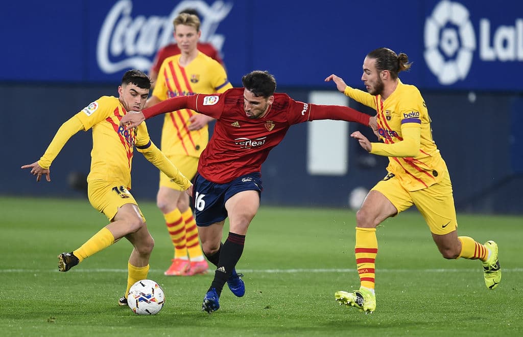 Jordi Alba (30’) inauguró el marcador y Moriba (83’) hizo el tanto que sentenció el partido. Los blaugranas llegaron a 56 unidades, mientras que Osasuna se queda en 28. Los culés buscarán la remontada ante el PSG (4-1) para acceder a los Cuartos de la UEFA Champions League.