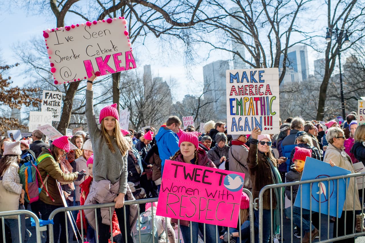 Las mujeres activistas en Nueva York han llenado algunas calles y también se han apostado en el Central Park.