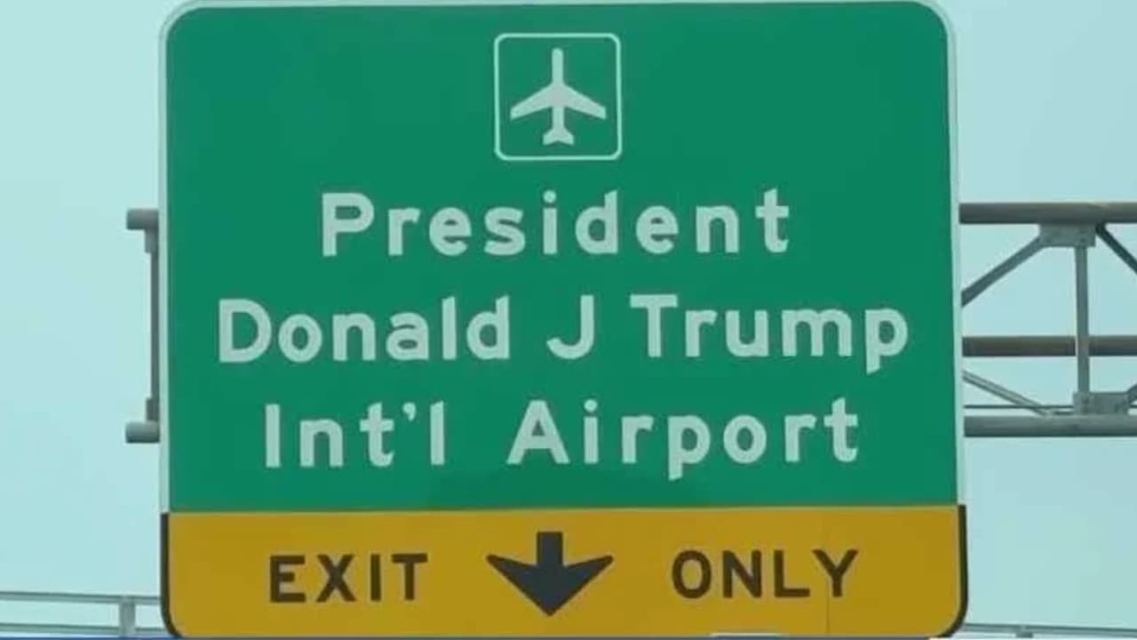 Ya llegaron a la I-95 las señales del aeropuerto Trump en Palm Beach