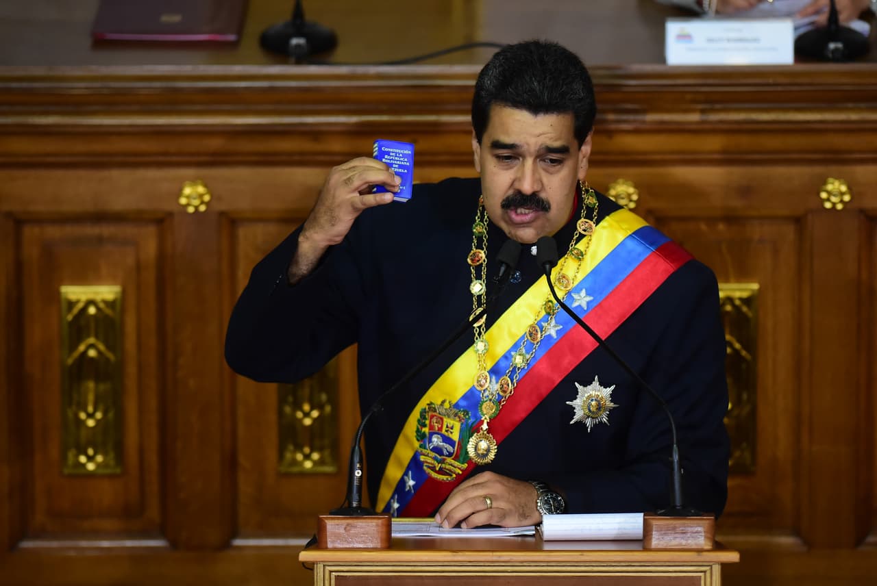 Así empeoran las sanciones de EEUU las (empobrecidas) finanzas de Maduro