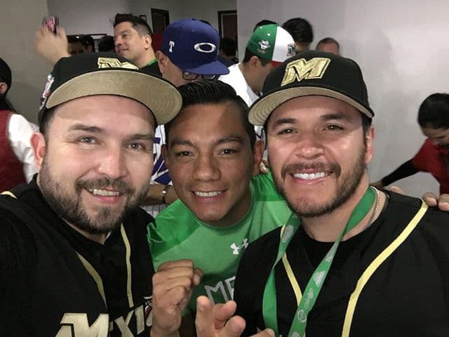 Otro de los hobbies de Poncho Lizárraga es el béisbol.