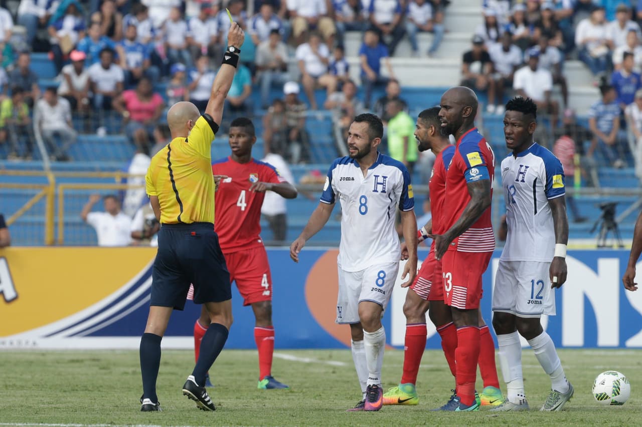 Gómez reconoció que no hubo una diferencia entre ambos equipos y que al final el resultado fue generoso con los panameños.