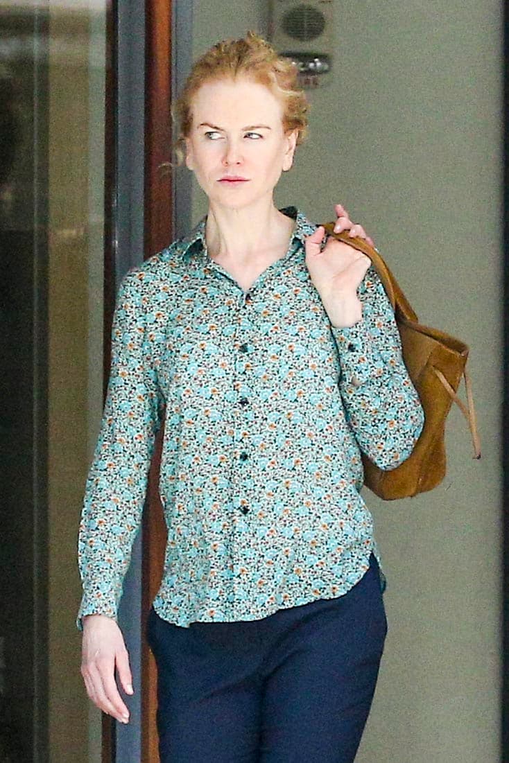 En realidad es que la Kidman es poseedora de una gran belleza, aún cuando ella misma dijo haber "abusado" de los tratamientos estéticos para lucir joven.