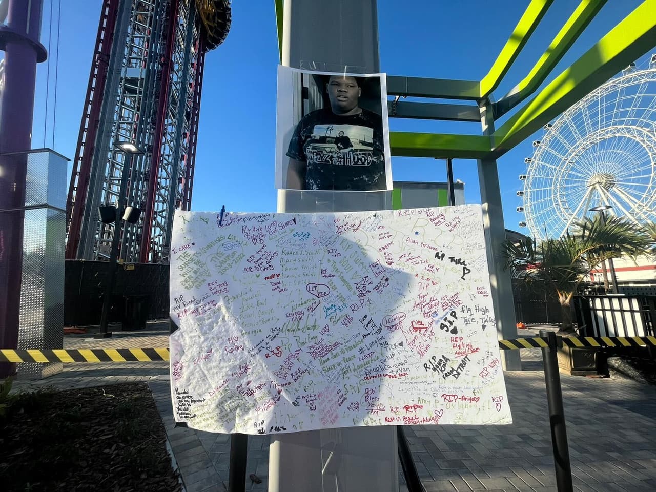 Los familiares de Tyre pidieron a todas las personas firmar una petición para exigir que el juego FreeFall cierre para siempre.
<br>