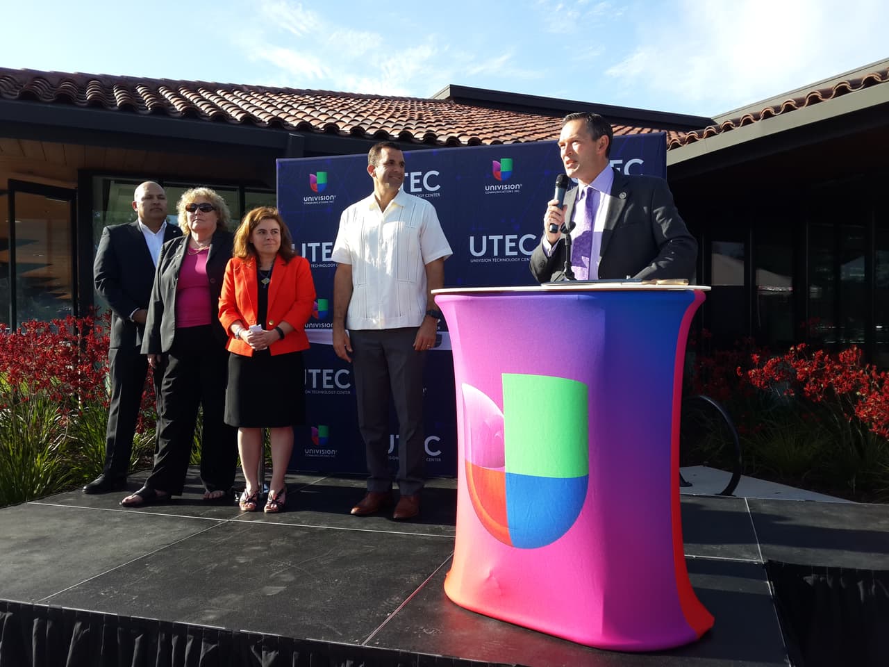 Brent A. Wilkes, director ejecutivo de Lulac, comentó que iniciativas como UTEC van a contribuir a reducir la disparidad en los latinos en el área tecnológica.
<br>