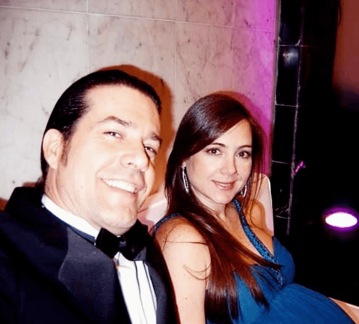 Ese mismo año el actor y la profesora venezolana se unieron en matrimonio.