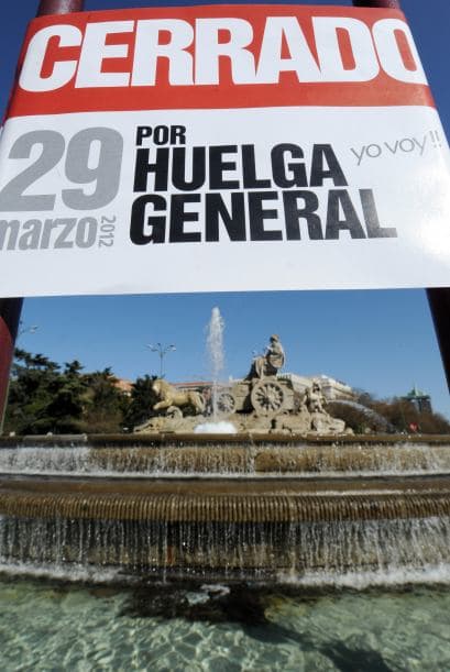 El paro de 24 horas fue convocado por los sindicatos mayoritarios de izquierda, en búsqueda de derogar la reciente reforma laboral que abarató considerablemente las condiciones de despido en el país.