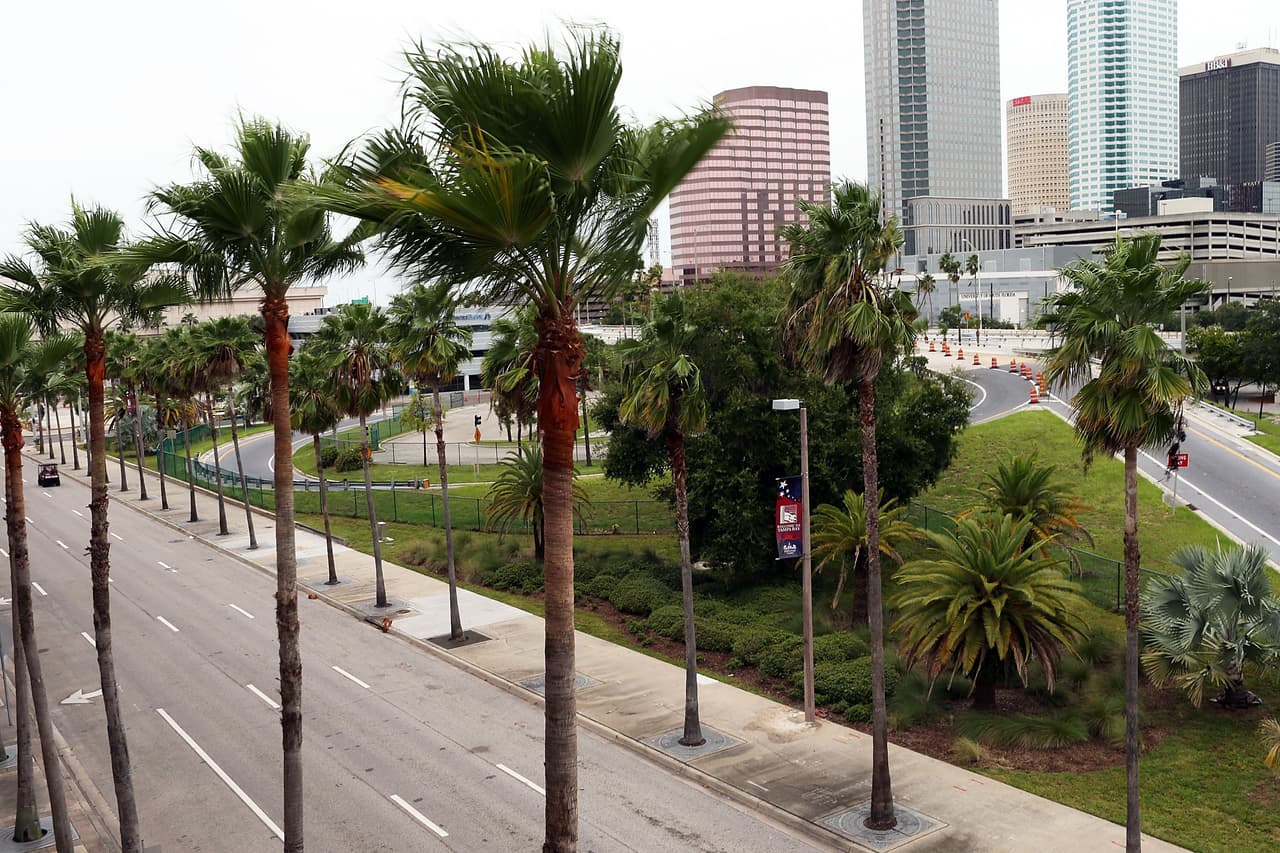 La ciudad que peor salió evaluada fue Hialeah, en Florida, que ocupa el número cien del listado. Antes de ella están North Las Vegas, Nevada, en el puesto 99; irving, Texas, en el 98; Bakersfield, California, en el 97; Newark, New Jersey, en el 96; y Arlington, Texas en el lugar 95. Esto las convierte en las ciudades menos favorables para que sus habitantes lleven un estilo de vida activo.