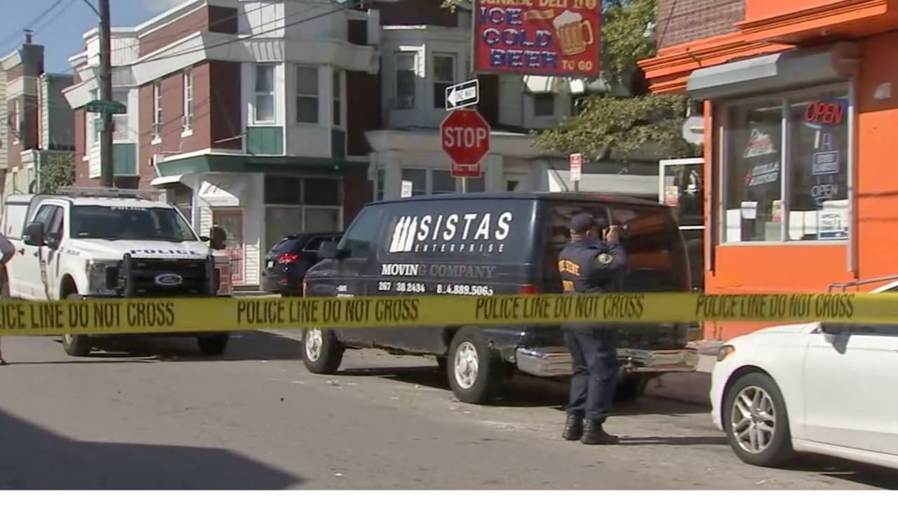 Un hombre asesinado de 20 balazos es una de las víctimas de un violento sábado en Filadelfia
