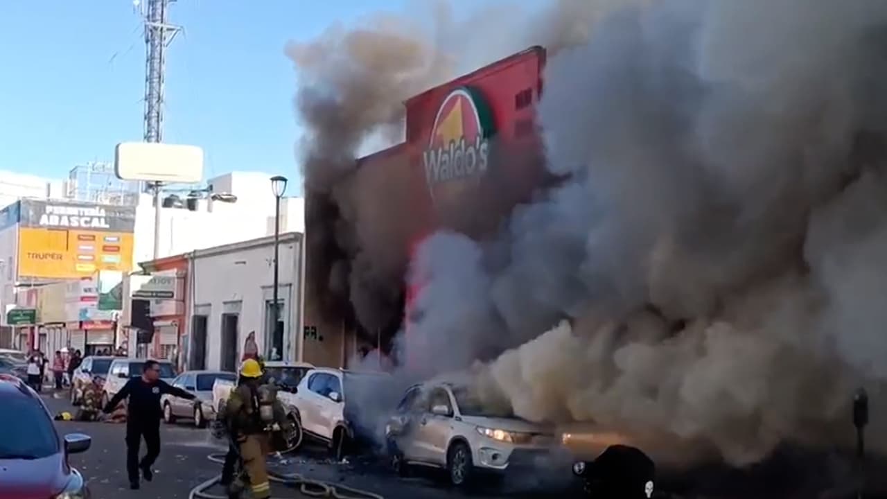 Más de 20 muertos por un incendio en una tienda en México, incluyendo niños: fallecieron asfixiados