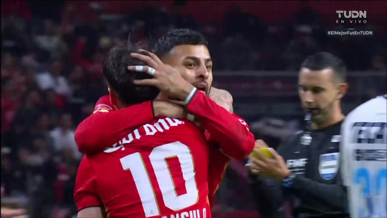 ¡Juegazo! Canelo Angulo empata 1-1 vs. Rayados con esta joya de gol