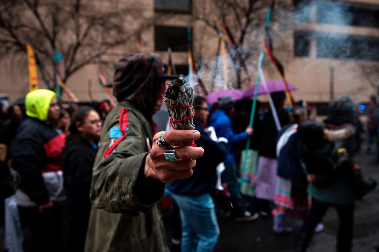 Las tribus nativas de todo Estados Unidos se reunieron durante cuatro días de protestas contra la administración del presidente estadounidense Donald Trump y el oleoducto Dakota Access.