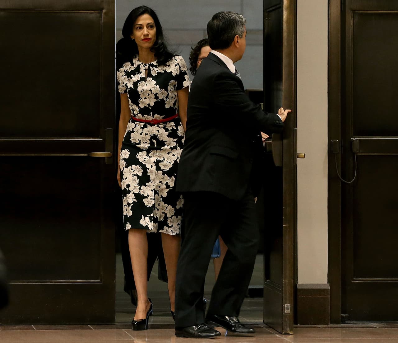 Colaboradora de Clinton testificó durante seis horas por ataque en Bengasi