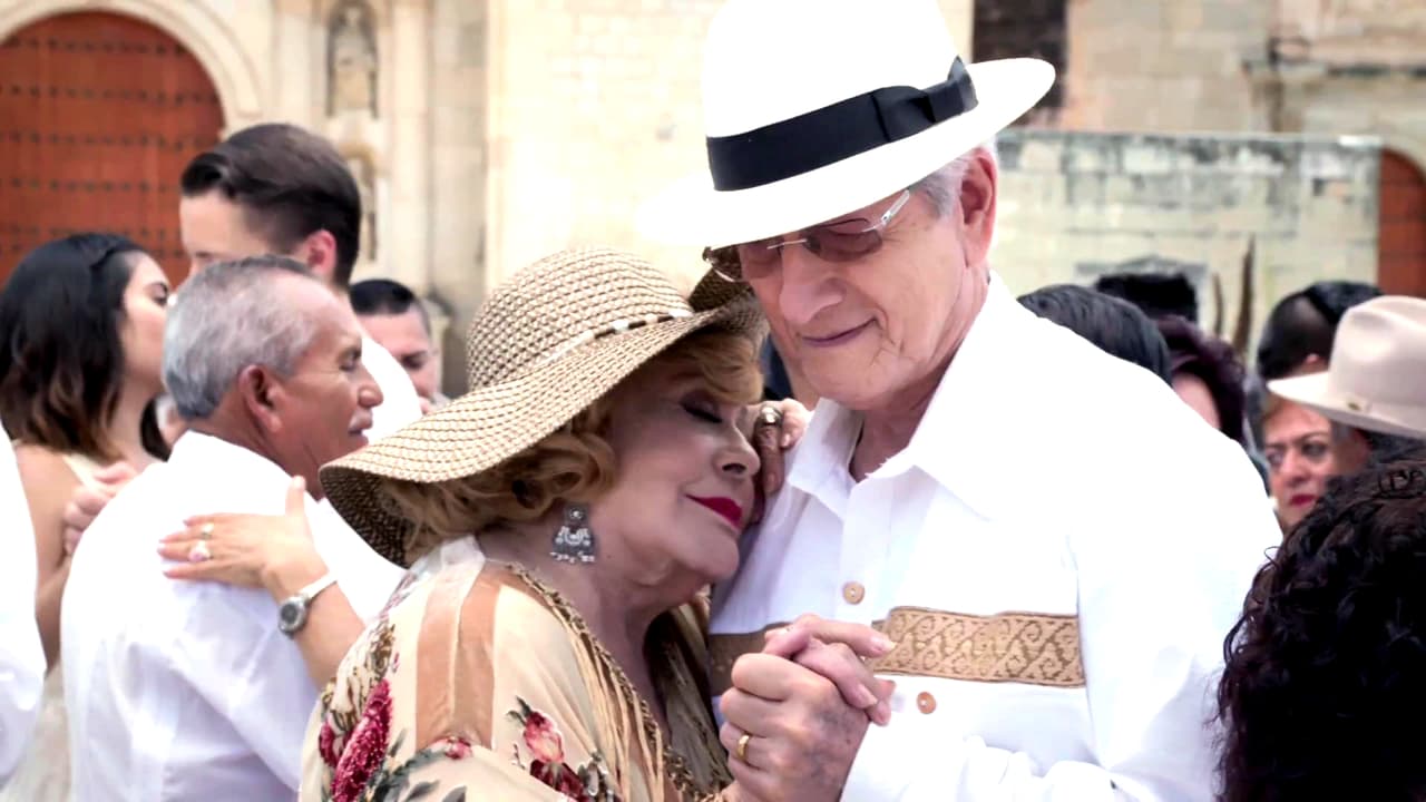 <b>El segundo momento</b> inolvidable fue cuando Imelda y Canuto pasaron una romántica tarde bailando juntos, sin saber que sería la última, pues minutos más tarde él sufriría un paro cardíaco mortal. Sin embargo, tuvo la oportunidad de confesarle su amor y ella le aseguró que nunca lo dejó de amar.