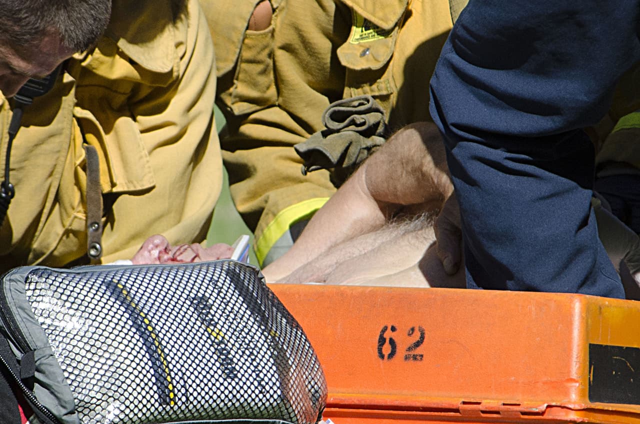 Un accidente en el cual resultó con laceraciones en su cabeza.