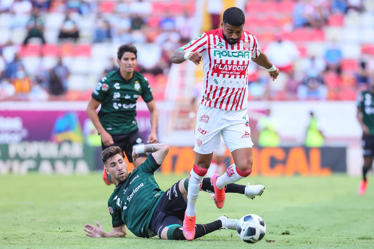 Juan Otero, Jesús Ocejo y Diego Valdés son los encargados de anotar los primeros tres goles del Apertura 2021 en la goleada de Santos 0-3 sobre Necaxa.