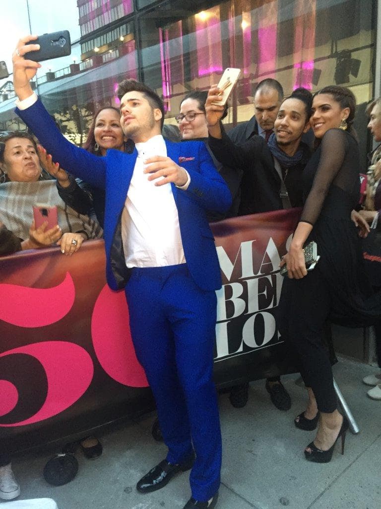 Nos encanta ver a nuestros chicos robando cámara.