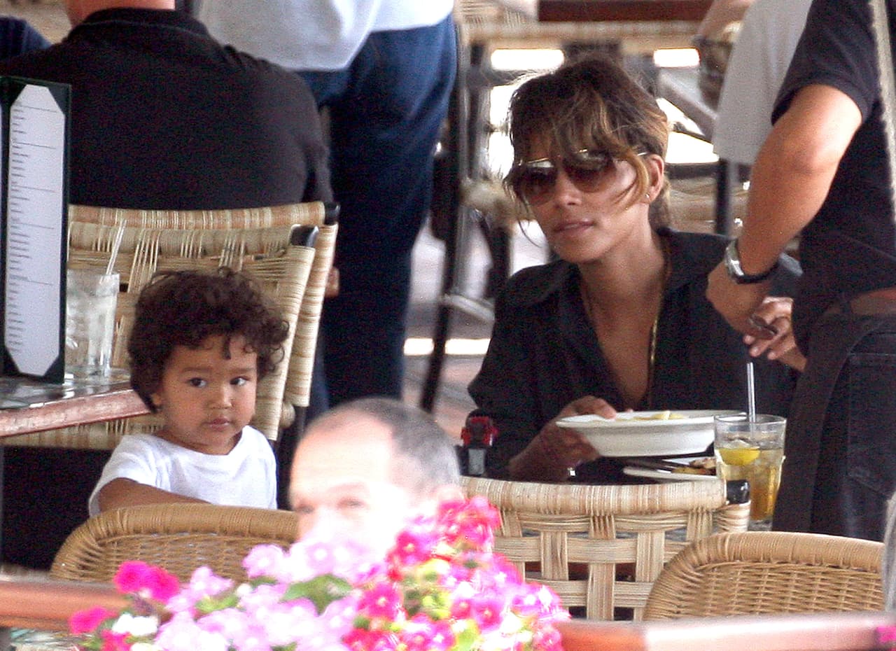 Él es Maceo, su hijo con el actor francés Olivier Martinez.