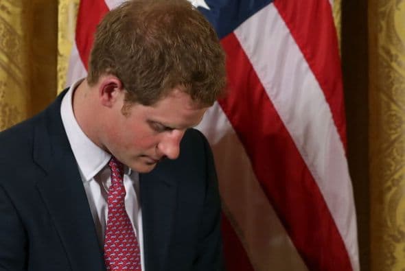 En sus primeras horas, el tercero en el orden sucesorio al trono británico se encontró con Michelle Obama.