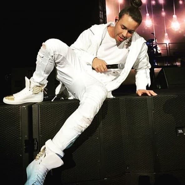 En el año 2009 grabó su primer álbum, del cual se desprendió un cóver de 'Stand by Me'.